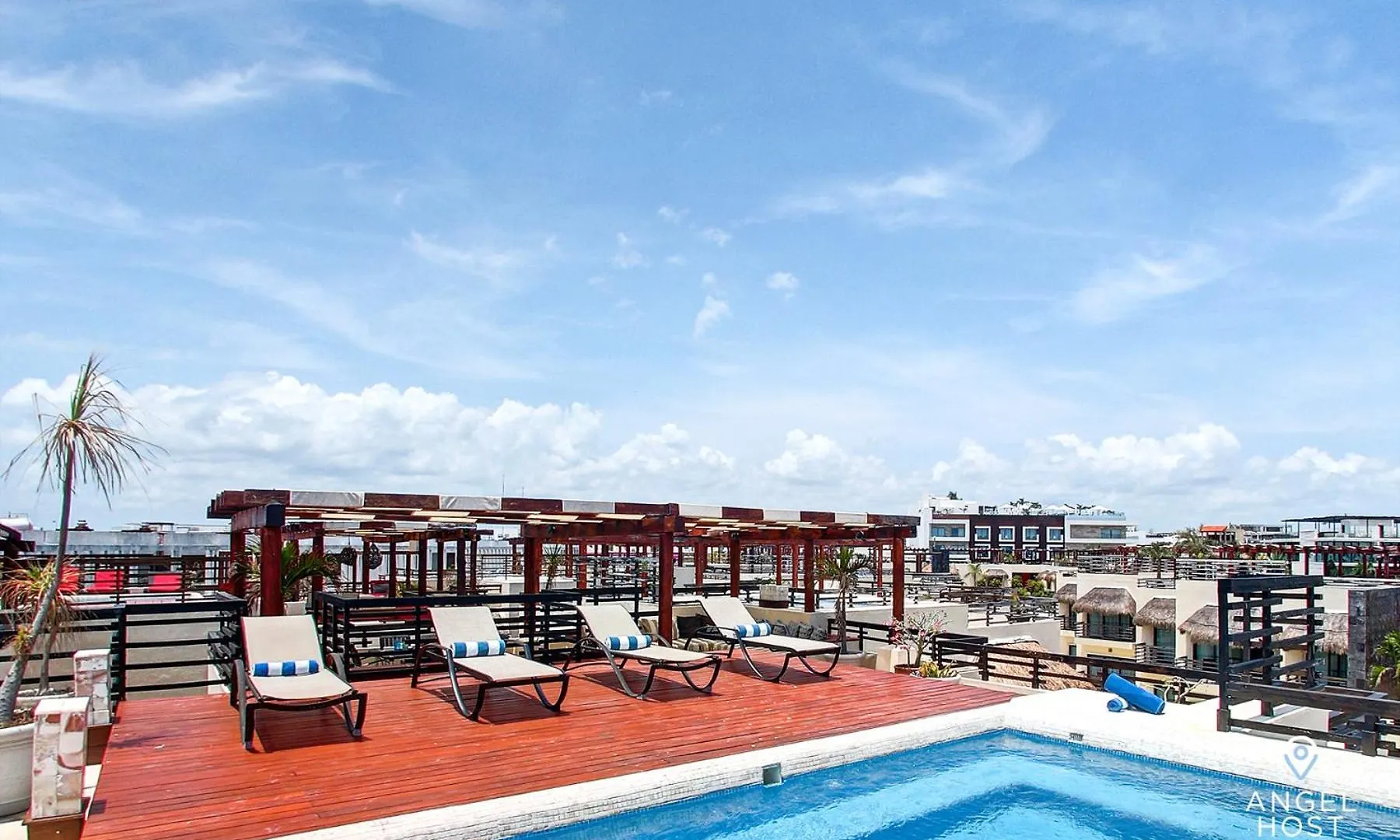 Beachfront Penthouse Oceanview Rooftop And Pool Playa del Carmen Holiday home