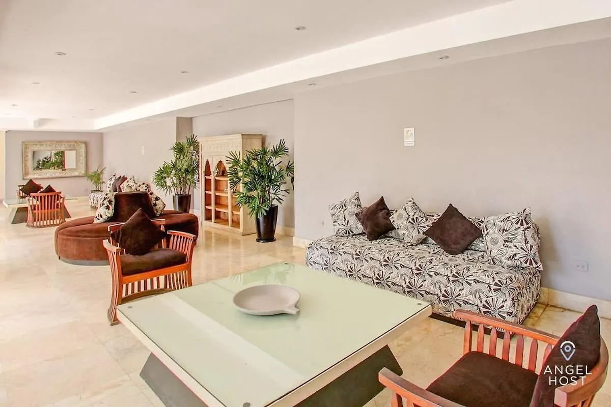 Beachfront Penthouse Oceanview Rooftop And Pool Playa del Carmen