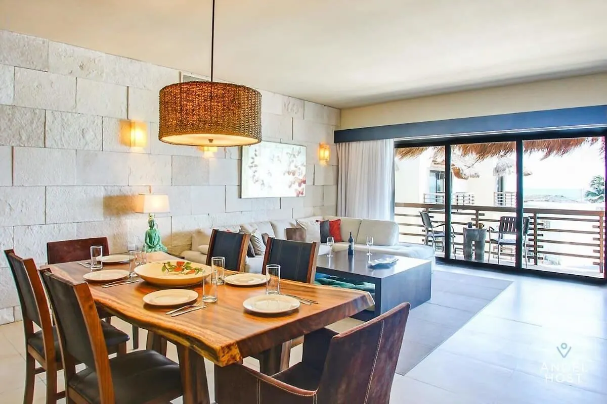 Holiday home Beachfront Penthouse Oceanview Rooftop And Pool Playa del Carmen
