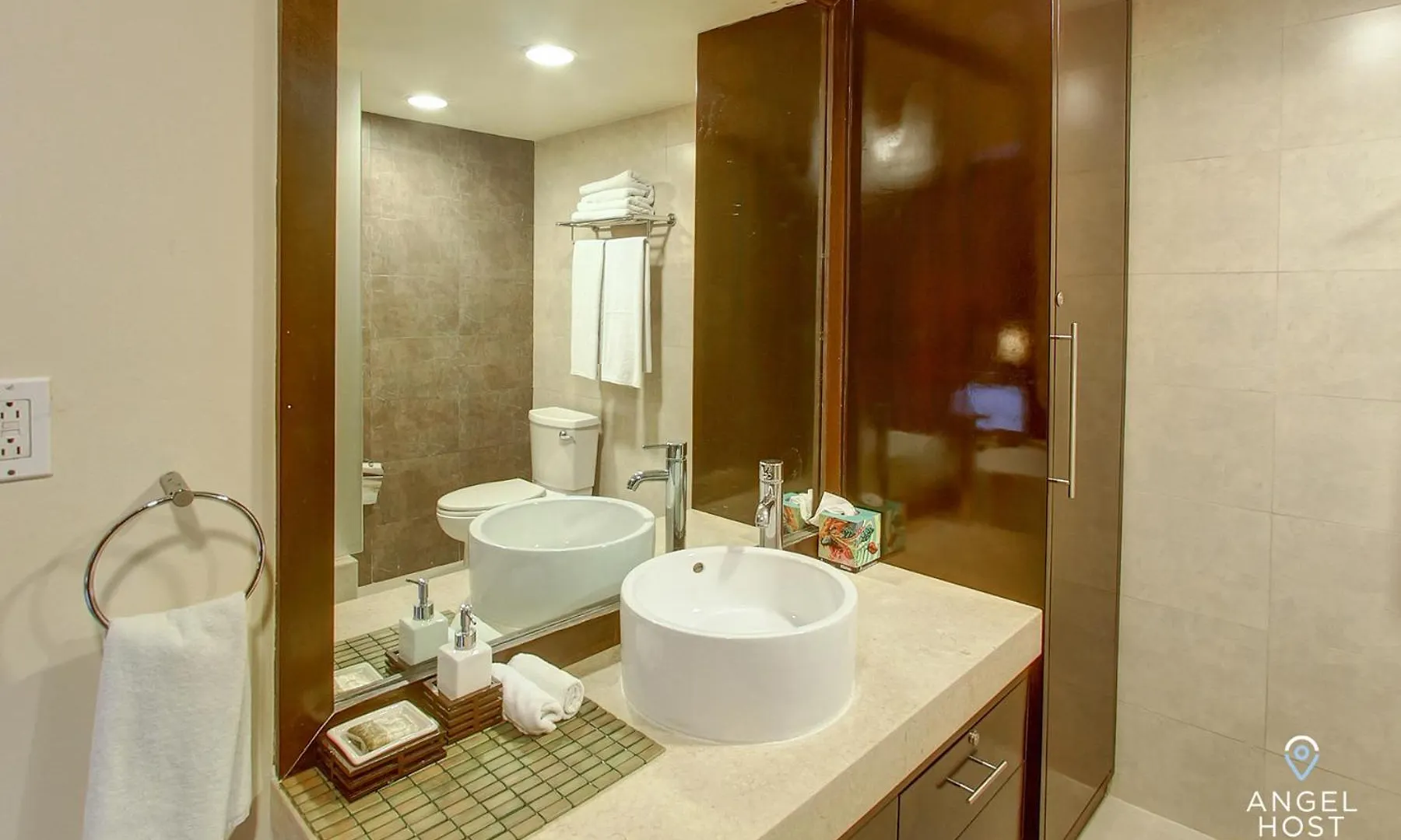 Beachfront Penthouse Oceanview Rooftop And Pool Playa del Carmen Mexico